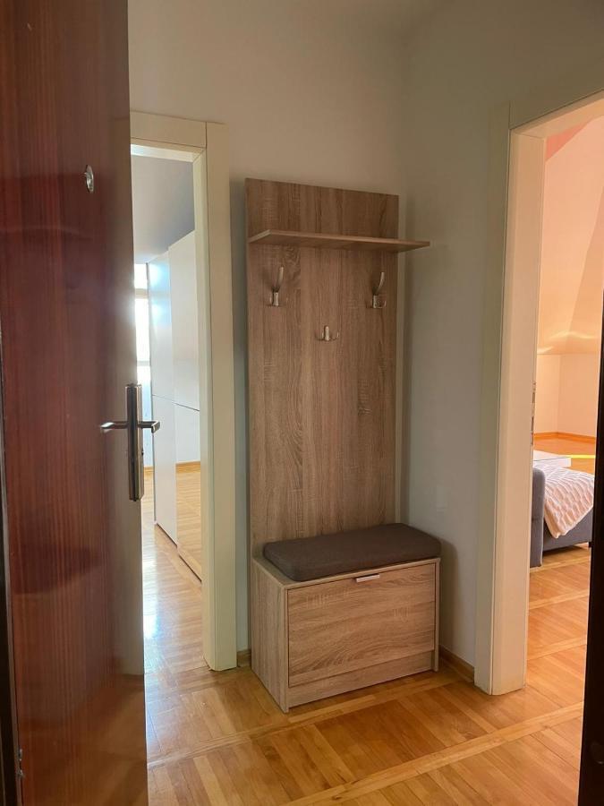 Loft Apartman Jagodina Buitenkant foto