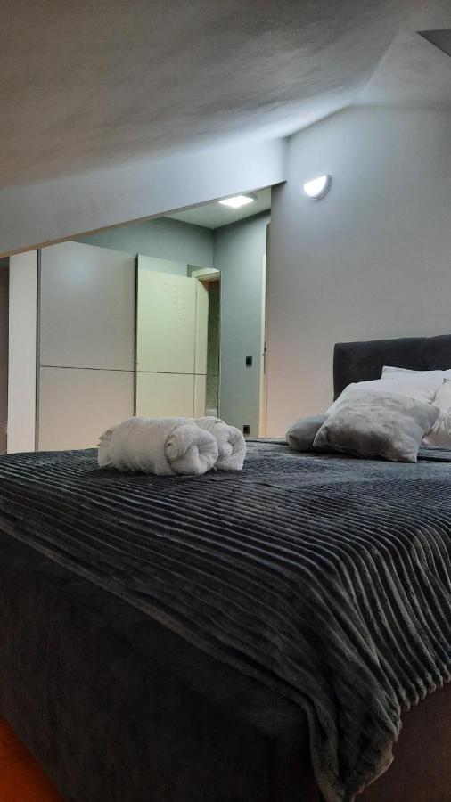 Loft Apartman Jagodina Buitenkant foto